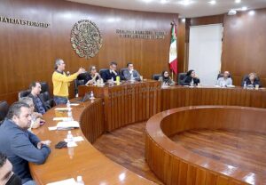 Mesa-de-trabajo-para-analisis-de-ley-de-movolidad.jpg