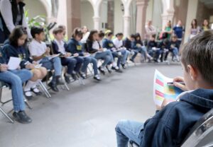 Visita-escolar-al-Legislativo.jpg