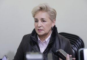 Frinne Azuara Yarzabal16e