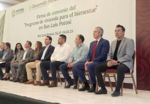 Dip. Cuauhtli Badillo y Dip. César Lara asisieron a la firma de convenio del Plan Nacional de Vivienda para el Bienestar0602.
