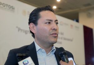 Dip. César Arturo Lara Rocha