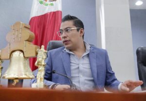 Dip. Cuauhtli Fernando Badillo Moreno (8)
