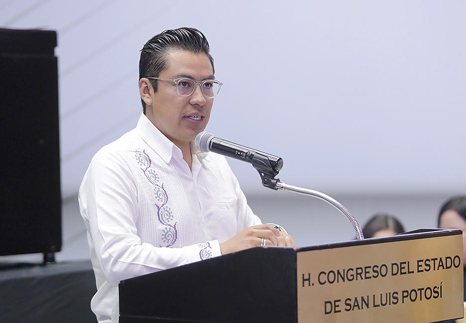 Dip. Cuauhtli Fernando Badillo Moreno (14)